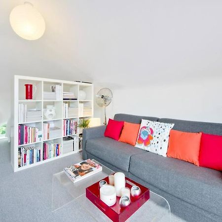 Zone 1! 2 Bed Duplex Apartment! Лондон Екстериор снимка